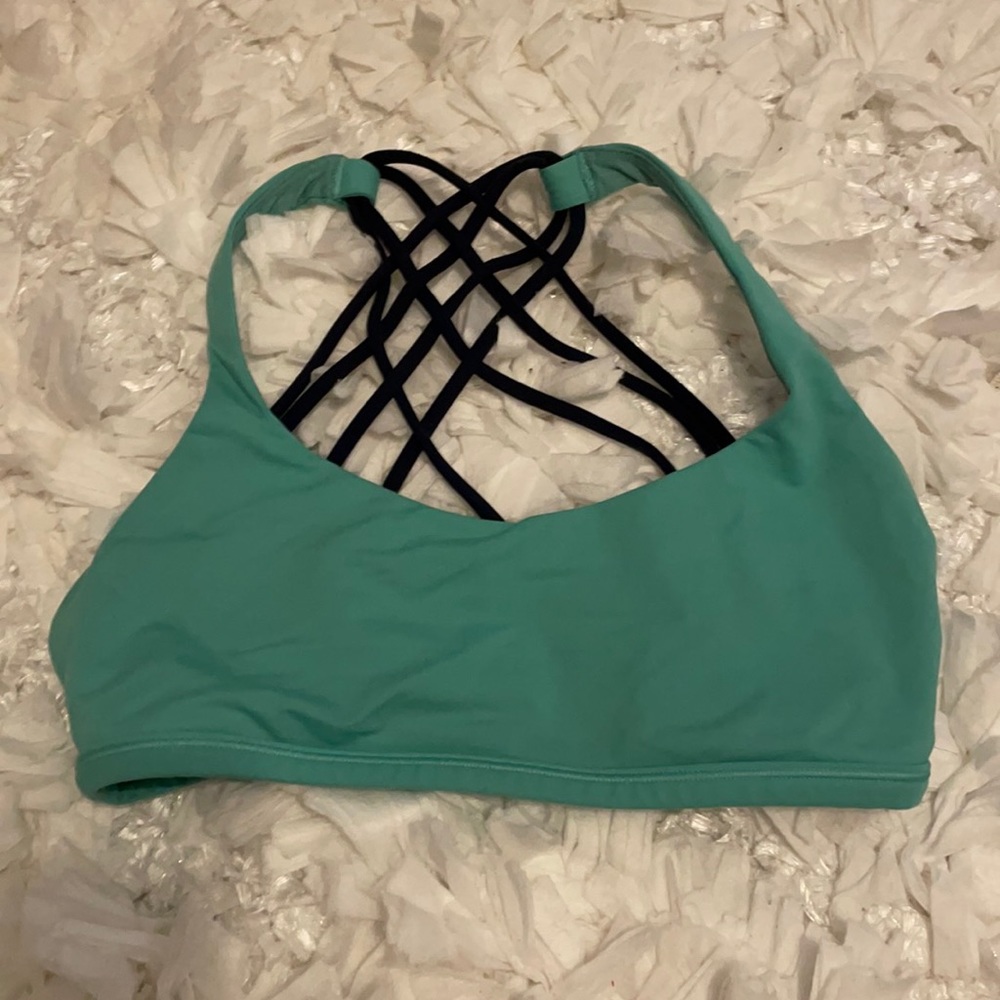 Lululemon Free to Be Wild Sports Bra